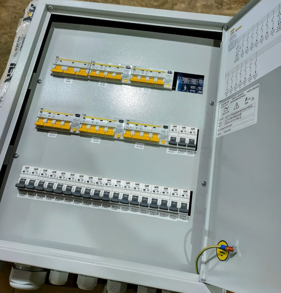 Пункт распределительный ЩР1148-251500-ND, 50 А, 4.5 кА, 400/230 В, IP31 (ЩО-10)