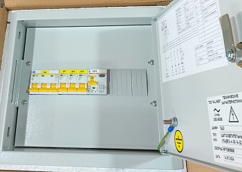 Щит осветительный Т3 ОЩВ12-8-25-6-Н 25А 4.5кА 400/230V IP31 IEK (ЩАО)